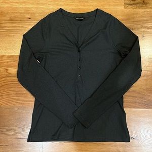 Athleta Uptempo Ribbed Henley top